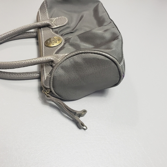 3/$15 Victoria's secret small hand bag - Picture 9 of 10